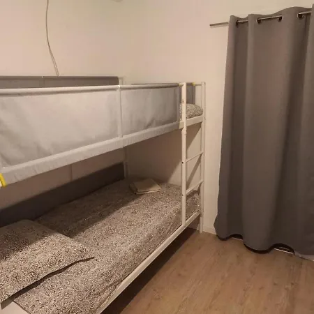 Adorable Maison Dans Le Tatil Evi
