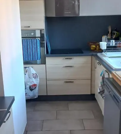 Holiday home Adorable Maison Dans Le Port *