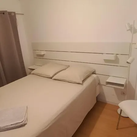 Holiday home Adorable Maison Dans Le Port *